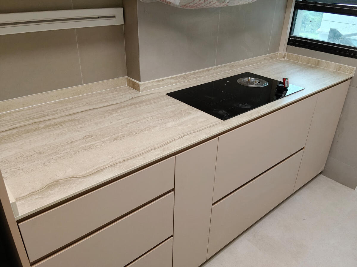 Sintered stone kitchen top replacement Sintered stone kitchen top replacement
